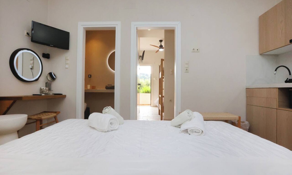 Galissas House | Ventoura Studios & Apartments