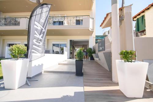 Paralia Dionysiou Apartment | Vicky Rooms