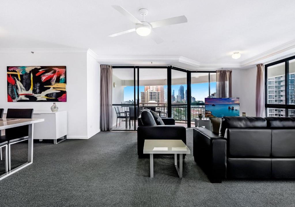 Victoria Square | Broadbeach