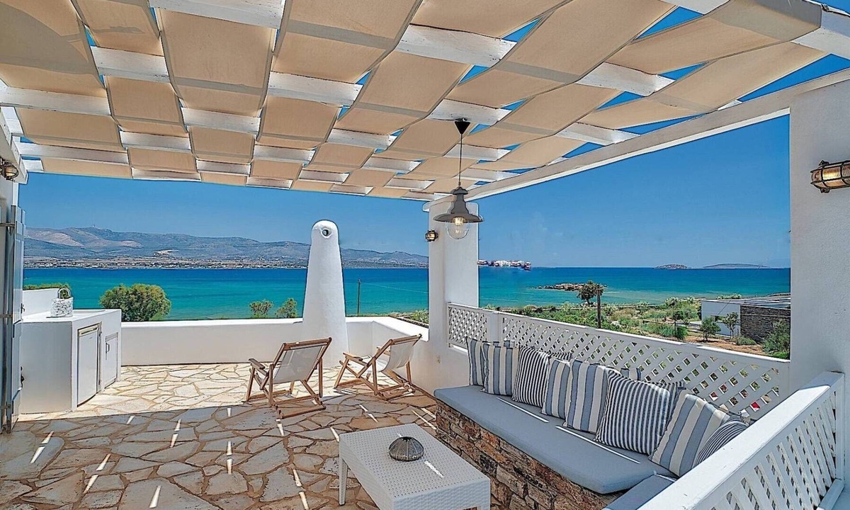 Antiparos Villa | Villa 'Afroditi A' with Sea View, Wi-Fi and Air Conditioning