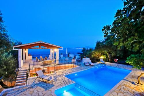 Nisaki Villa | Villa Alexandros
