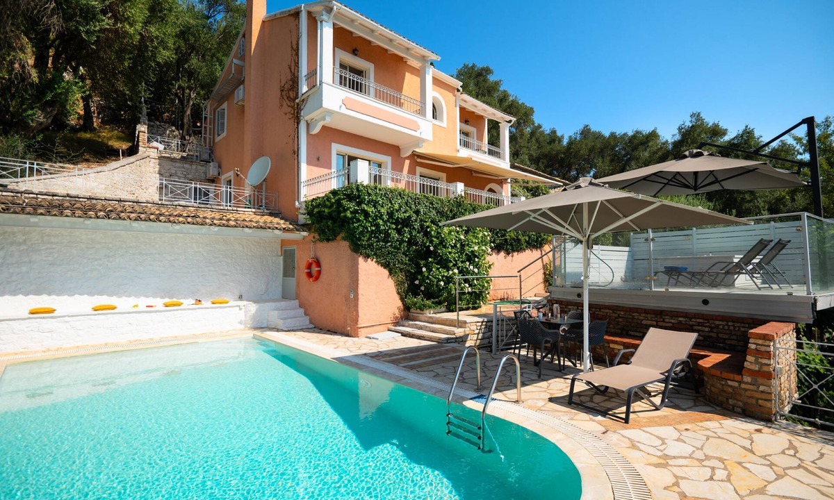 Petaleia Villa | Villa Anastasia: Amazing views of Kerasia, private pool, WiFi, A/C