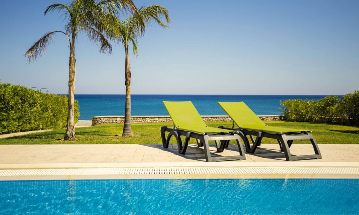 Lahania Villa | Villa Cobalt Blue - Three Bedroom Villa, Sleeps 7
