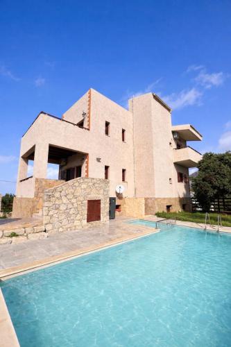 Moni Chrisoskalitissis House | Villa Evenos with private pool