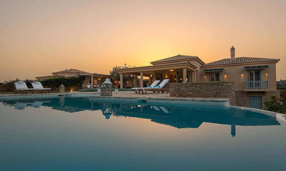 Kilada Villa | Villa in Peloponnese by Sandy Beach & Pool