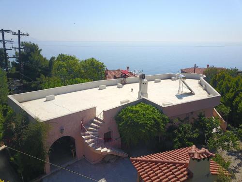 Fragkaki House | Villa Ioanneta - Close to sea, private parking, pet-friendly