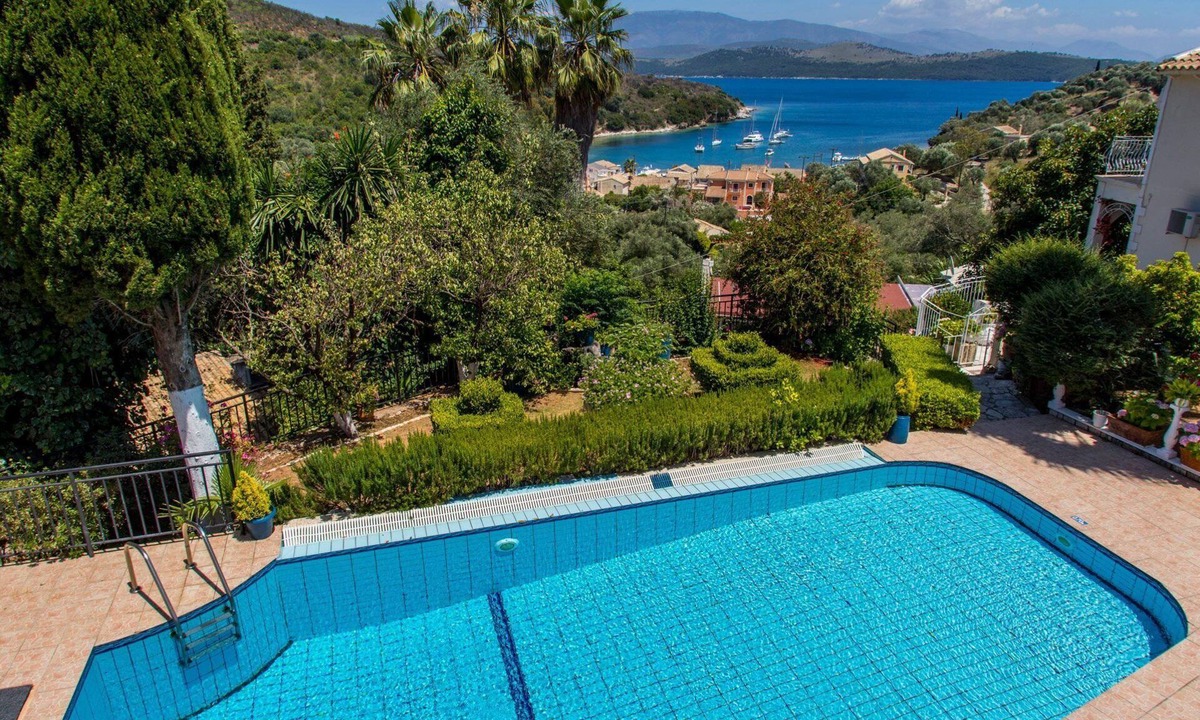 Agios Stefanos Villa | Villa Kerkyra by Villa Plus