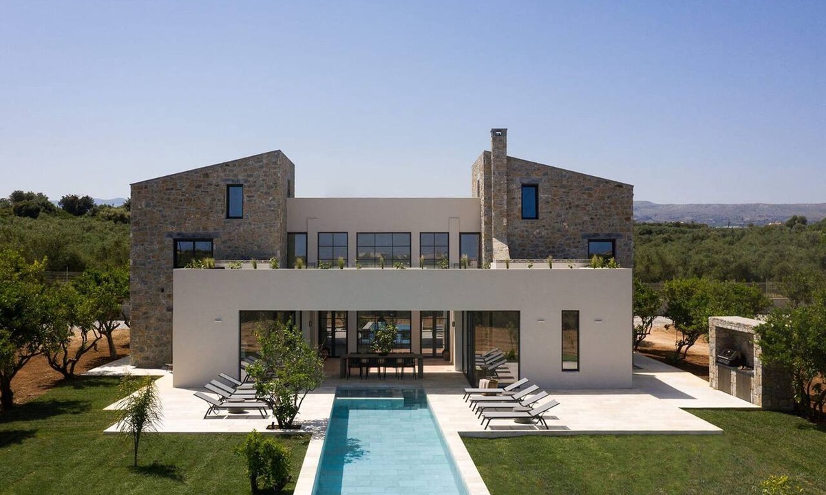 Skaleta Villa | Villa Livani, Prinos | Sleeps 12 | Heated Pool | Peaceful Countryside Retreat