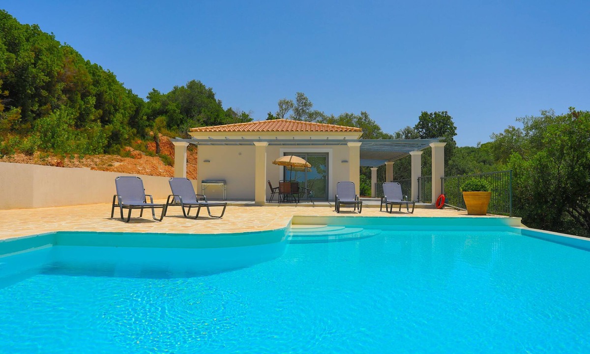 Petaleia Villa | Villa Loki: Brand New, Large infinity pool, WiFi, Sea Views