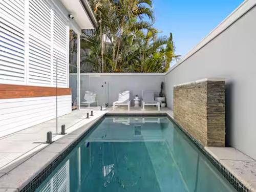 Miami House | Villa Luxe Miami, Heated Pool, 5 min walk to beach