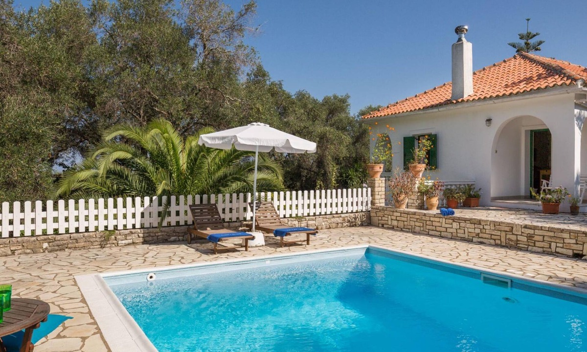 Magazia Villa | Villa Maria in Paxi with 2 bedrooms and 1 bathrooms
