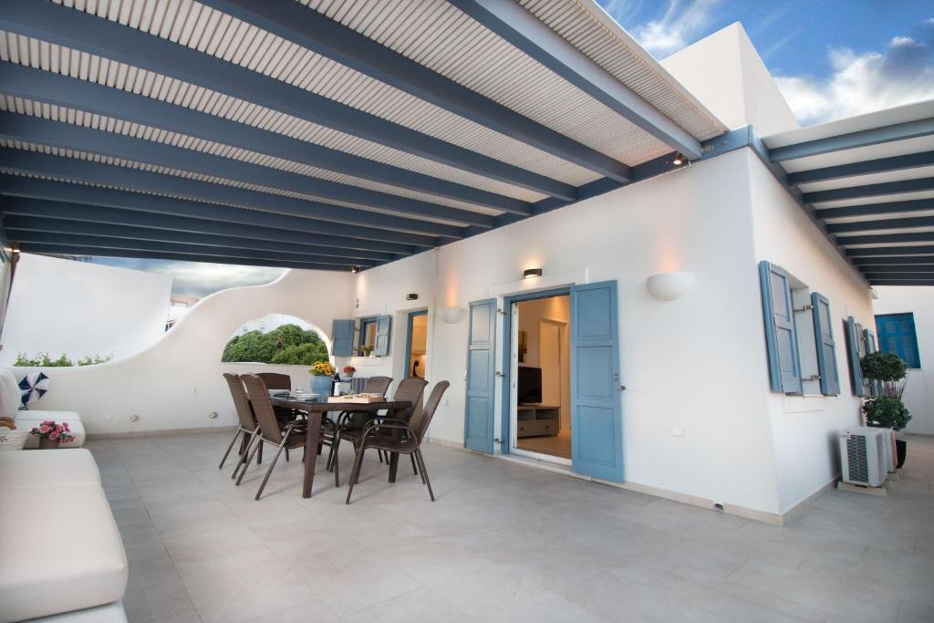Naxos Town Villa | Villa Maria Naxos -with new hot tub