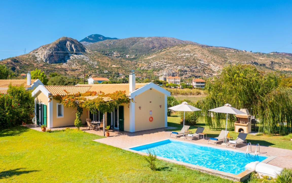 Kateleios Villa | Villa Melissa: Large Private Pool, Walk to Beach, Sea Views, A/C, WiFi