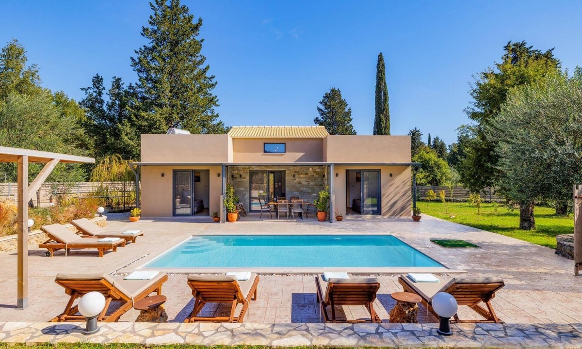 Limni Villa | Villa Oras Corfu Thaleia by Villa Plus