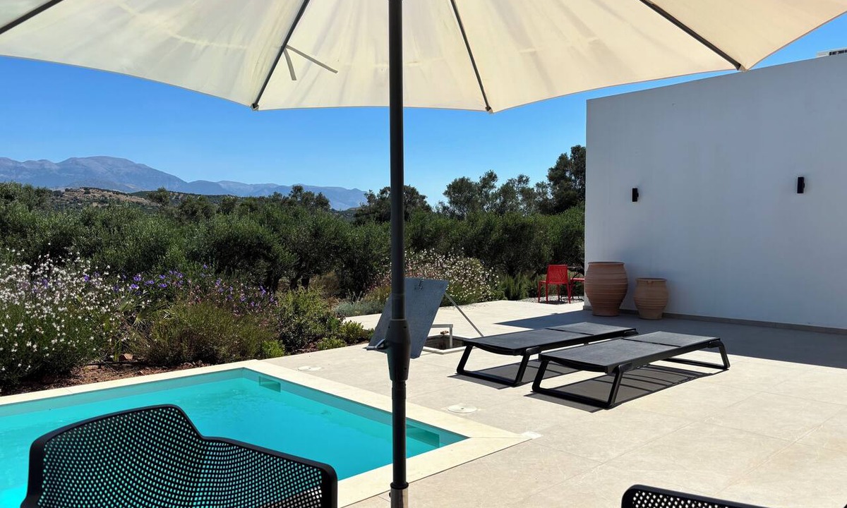 Kamilari House | Villa Panselinos—Private Pool & Idyllic Olive Grove on the South Coast of Crete