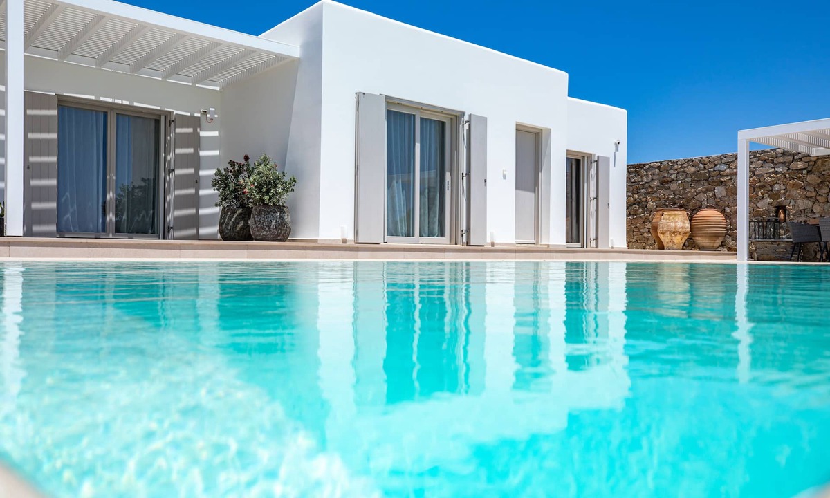 Platis Gialos Villa | Villa Paraga Luxurious private villa with swimming pool and jacuzzi