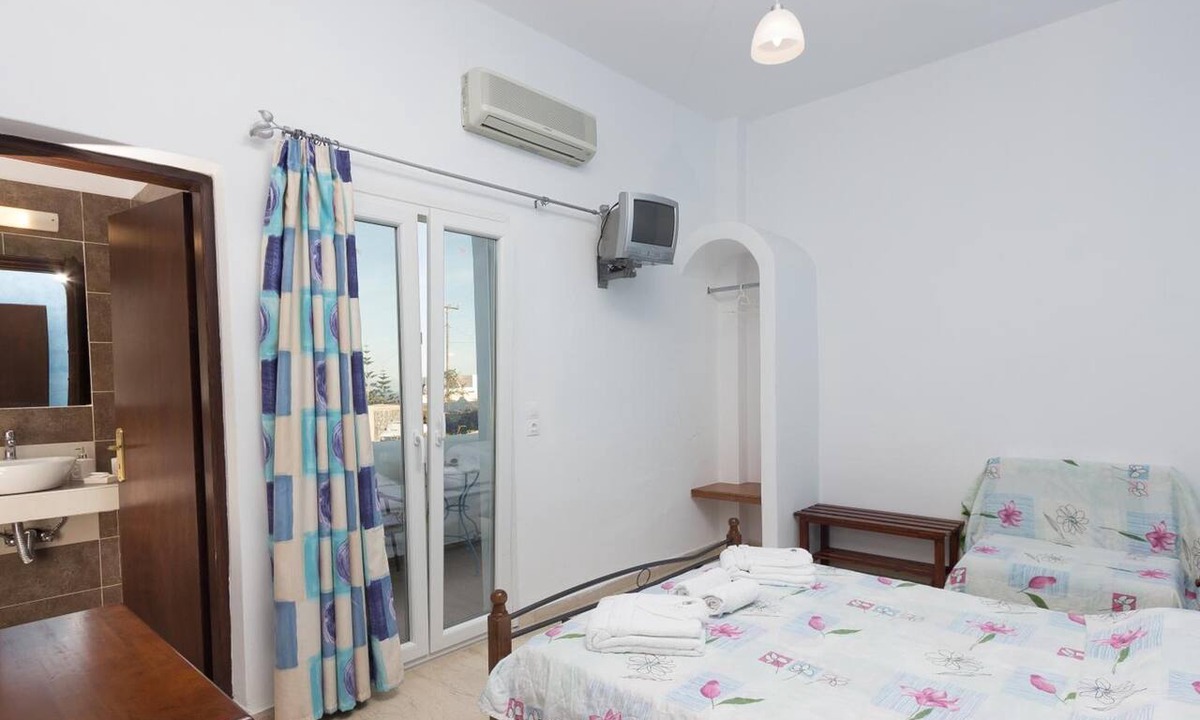 Karterados Hotel | Villa Pelekanos
