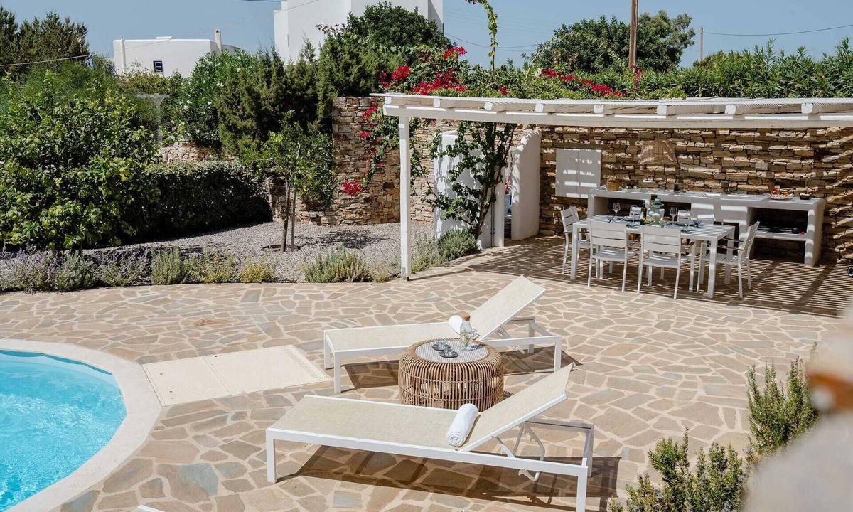 Naxos Villa | Villa Rocabella – Just 100m from Glyfada Beach