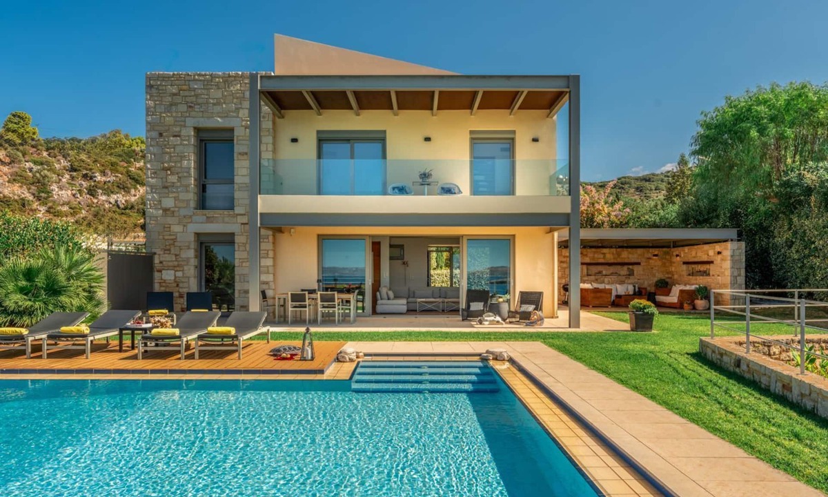 Plaka Villa | Villa Strix - Three Bedroom Villa, Sleeps 6