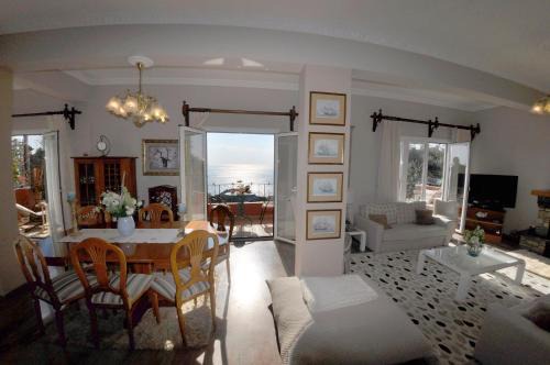 Lakones Villa | Villa Tango