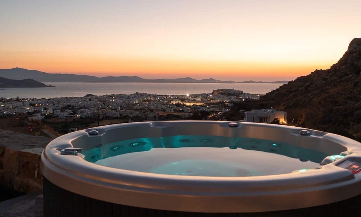 Naxos Town Villa | Villa Thyrissa, Divine Sea & City Views, Private Pool, Furnished Terrace, Naxos