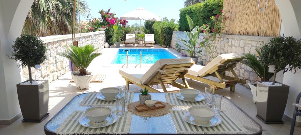 Haraki Villa | Villa with 2 bedrooms - 2 bathrooms - Private pool - WiFi 350 Mbps