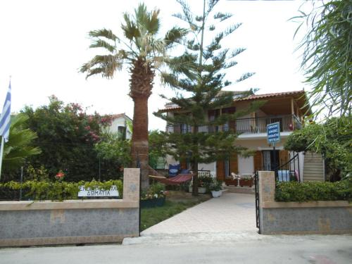 Kalamaki Apartment | Villa Xenos