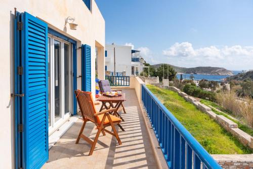 Vari House | Villa Zenia Syros
