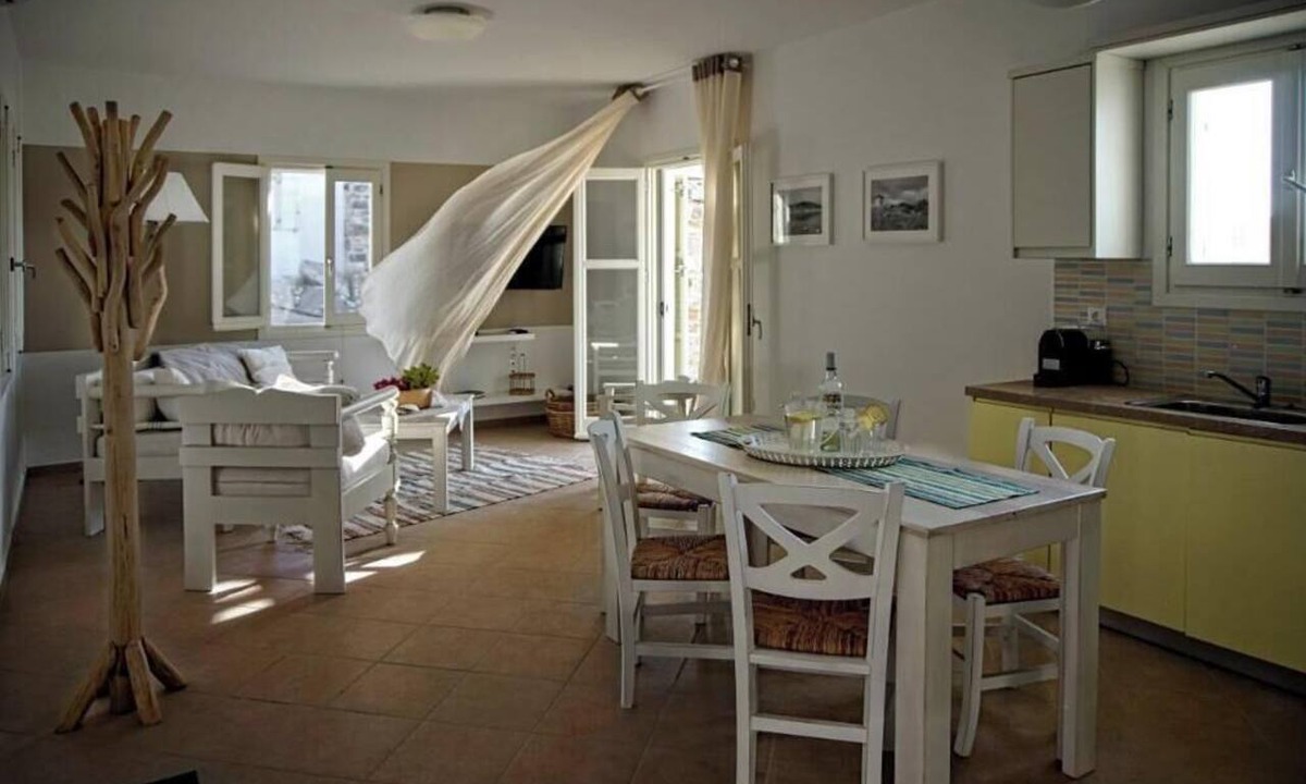 Naxos Cottage | Villa Zephyra – A Peaceful Cycladic Escape with Sea & Sunset Views