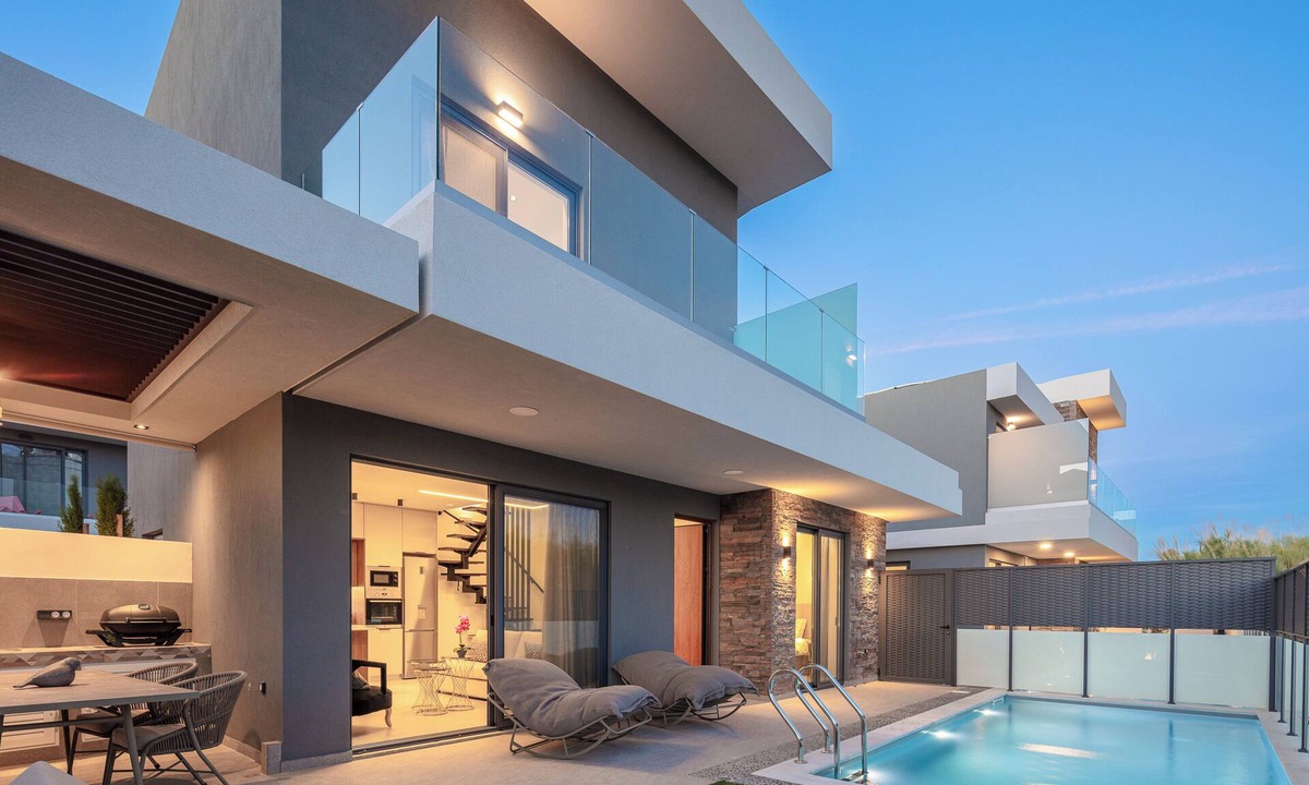 Daratsos Villa | VillaSaints - Two Pool villas, Walk to Beach, BBQ