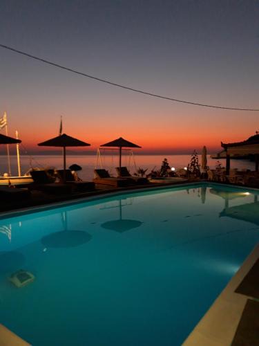 Karlovassi Apartment | Violetta Seaside Studios&Apartments