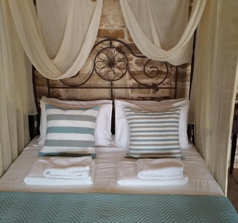 Ionia Hotel | Vouno Village