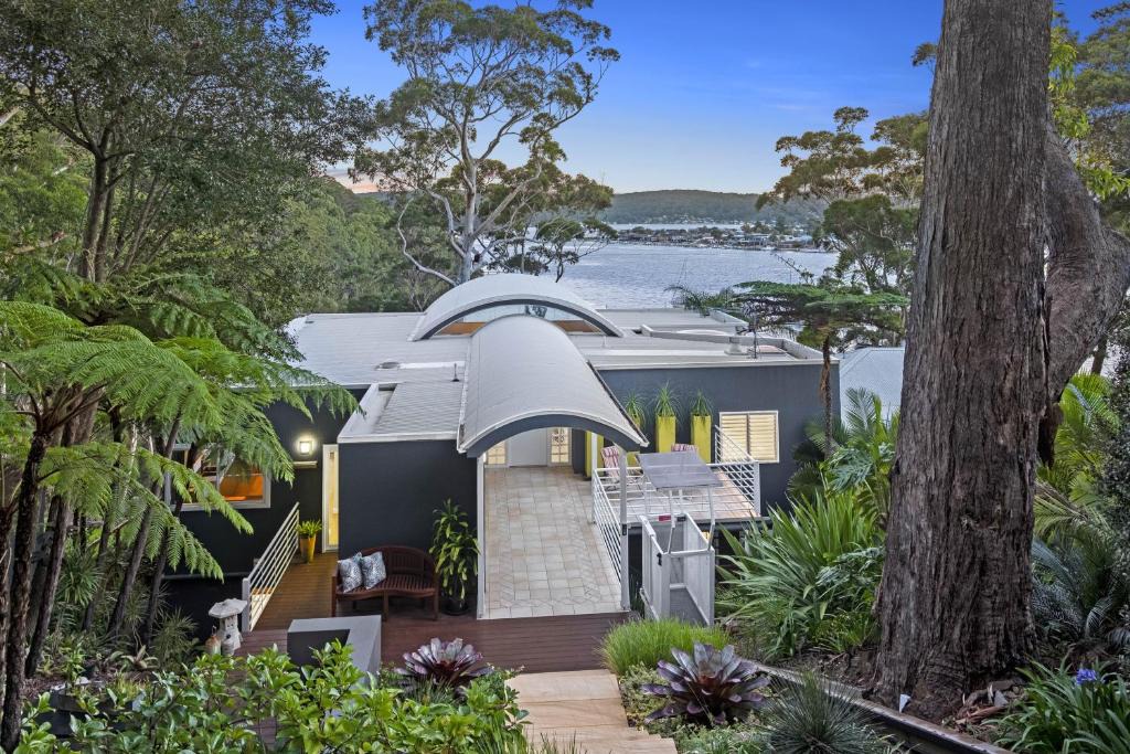 Daleys Point House | Waterfront Retreat at Daleys Point