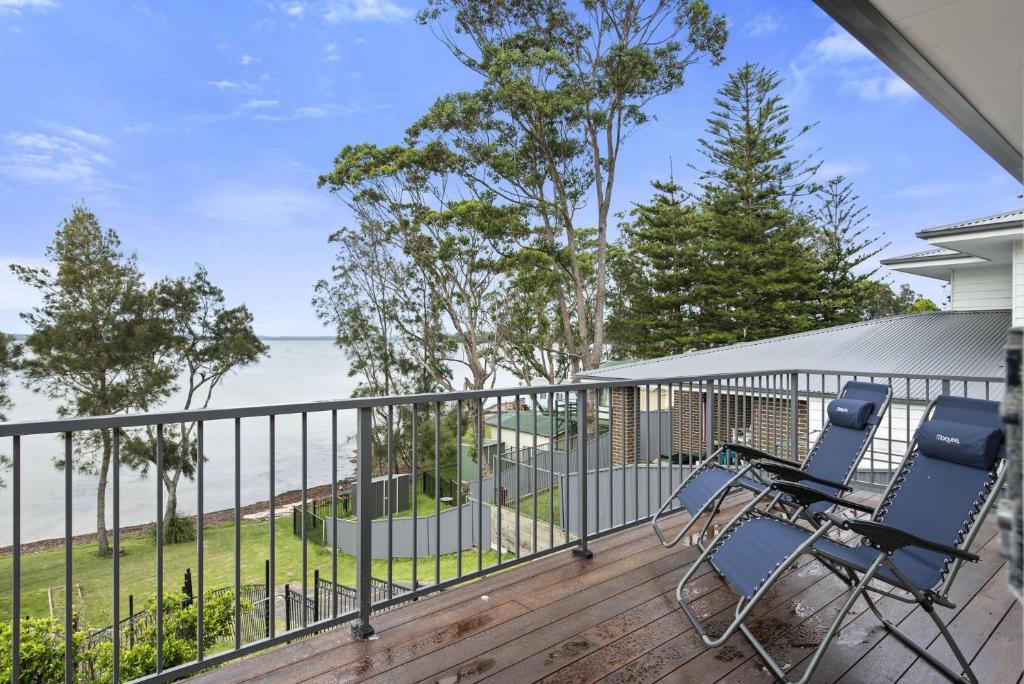 Erowal Bay House | Waters Edge - Belle Escapes Jervis Bay