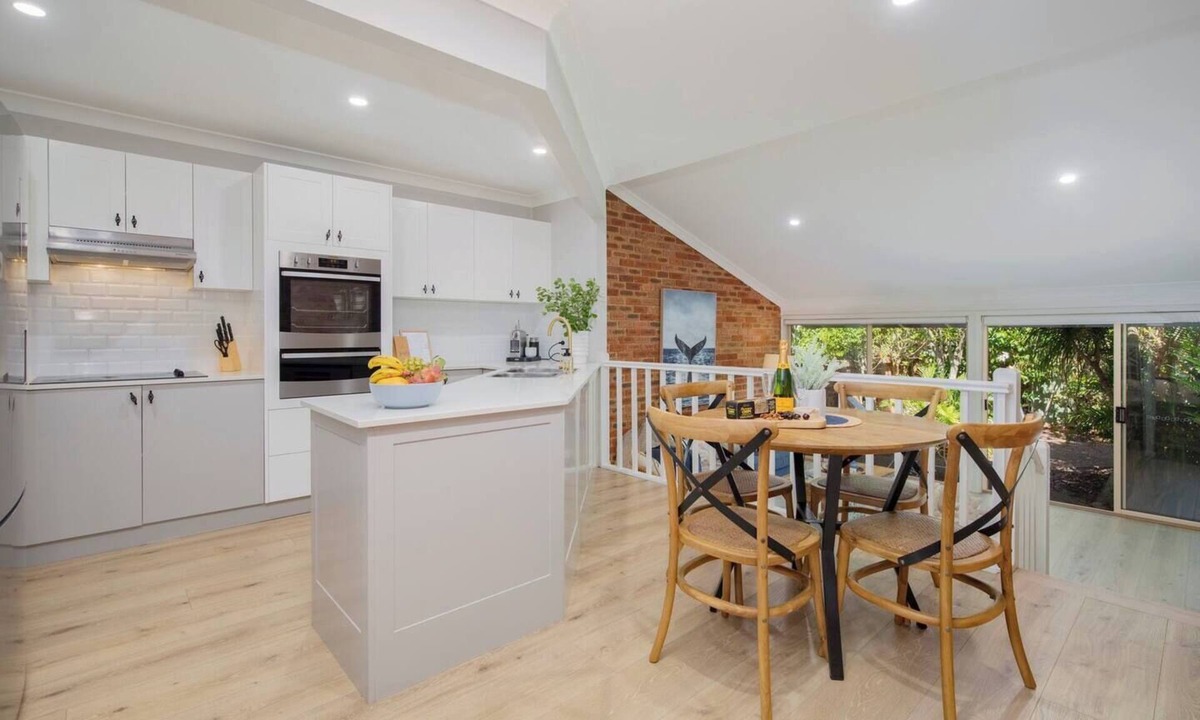 Ettalong Beach House | Whale Song Serenity Ettalong Beach Garden Stay