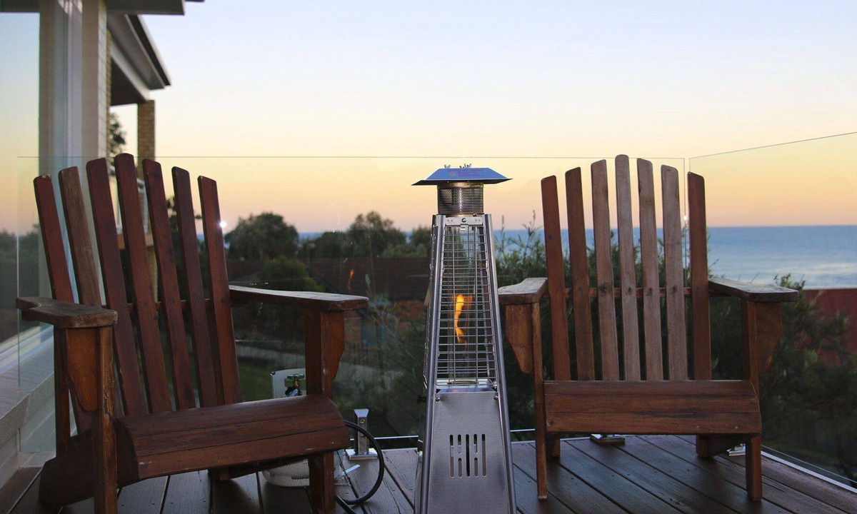 Gerringong House | Whale Watch for Four, Gerringong
