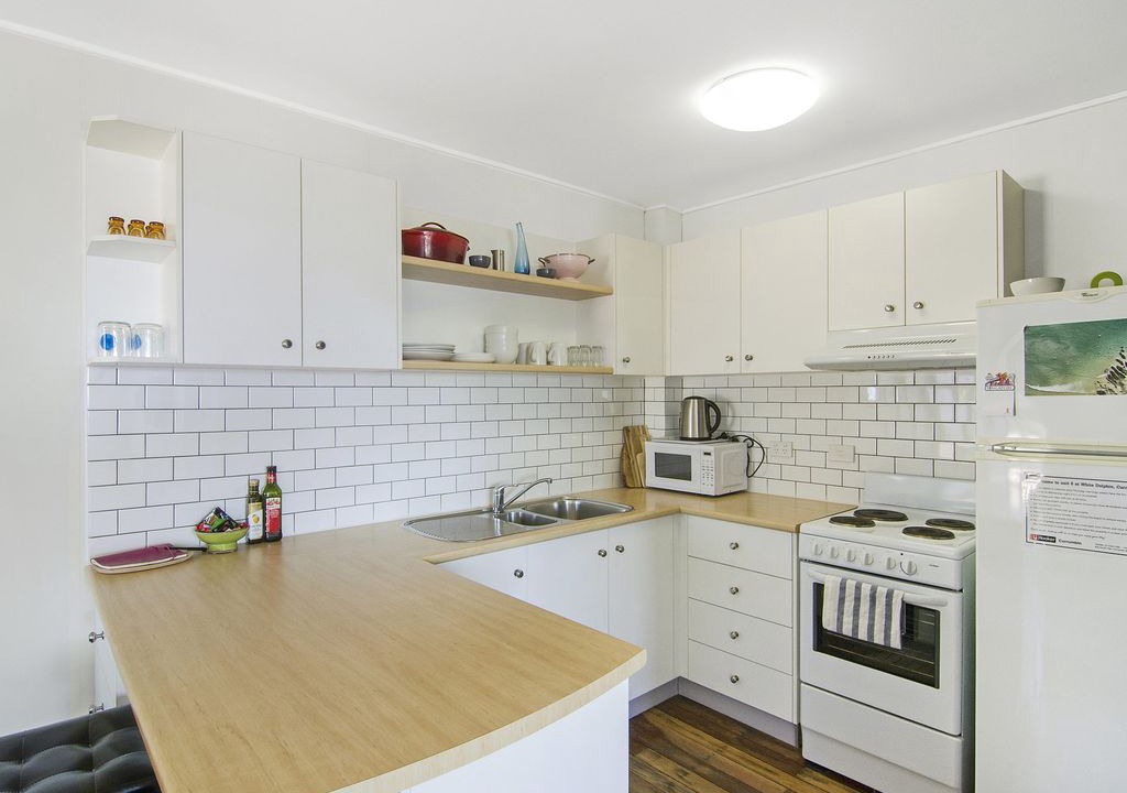 White Dolphin | Currumbin