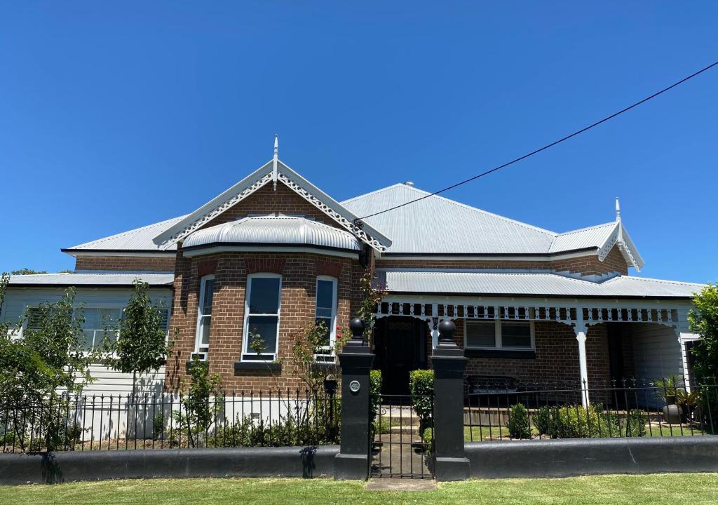 Wingham House | Wingham House - Pet Friendly