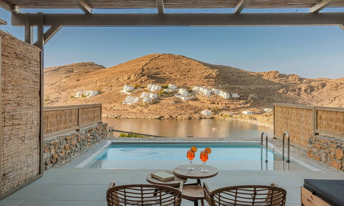 Kithnos Apartment | Wonderful Kythnos Suite | Nemesis Suite | Breathtaking Sea Views | Private Pool.