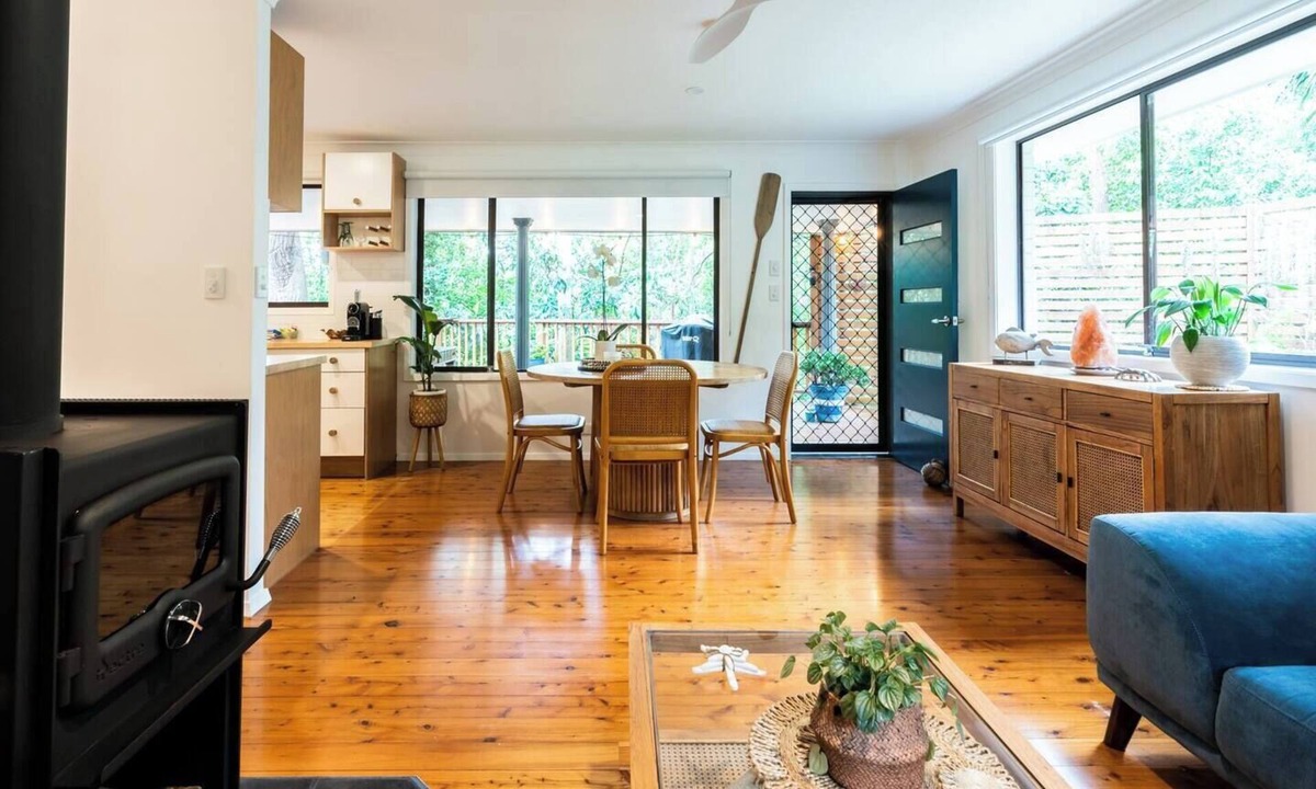 Avoca Beach House | Woodlands Seaside Coastal Calm in Avoca Beach