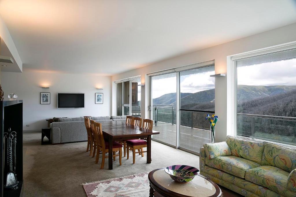 Falls Creek Apartment | Woodsmoke 4