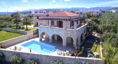 Tavronitis Villa | World Villa
