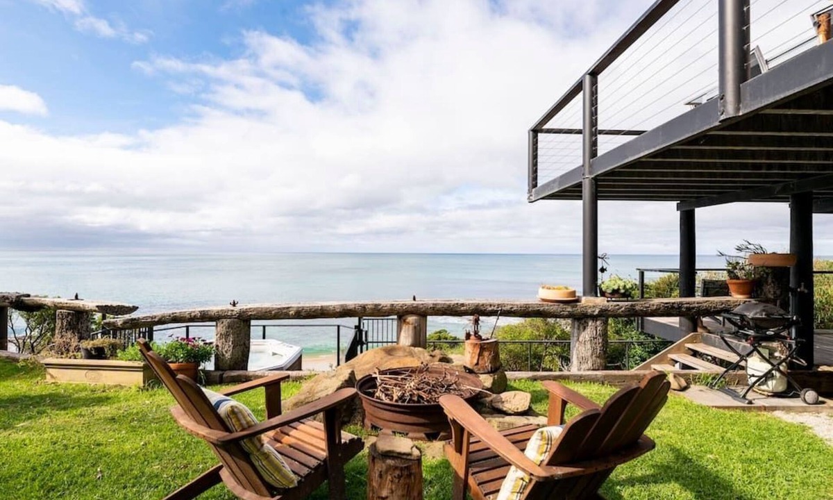 Wye River Apartment | Y Vue - Beach Side, Spa and fire pit with Ocean Views