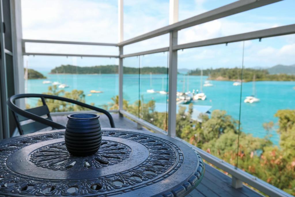 Shute Harbour Apartment | Yuengee Villas