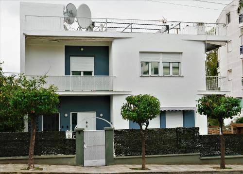 Alimos Apartment | Zefyros Super Cool Apartments next to Alimos Riviera