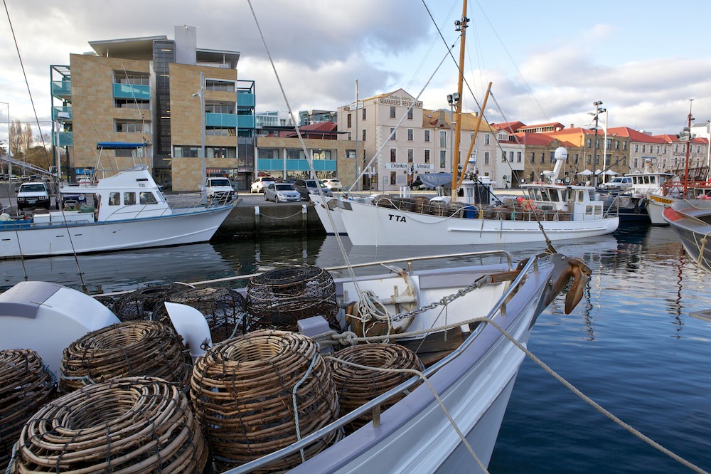 Sullivan's Cove Apartment | Zero Davey Boutique Apartment Hotel