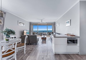 1 bedroom apartment ocean views