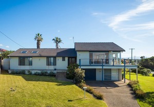 106 Ocean Parade Dalmeny