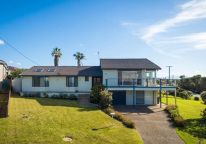 106 Ocean Parade Dalmeny