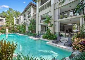 2 Bedroom 2 Bathroom Swim Out Apartment in the Temple resort Palm Cove